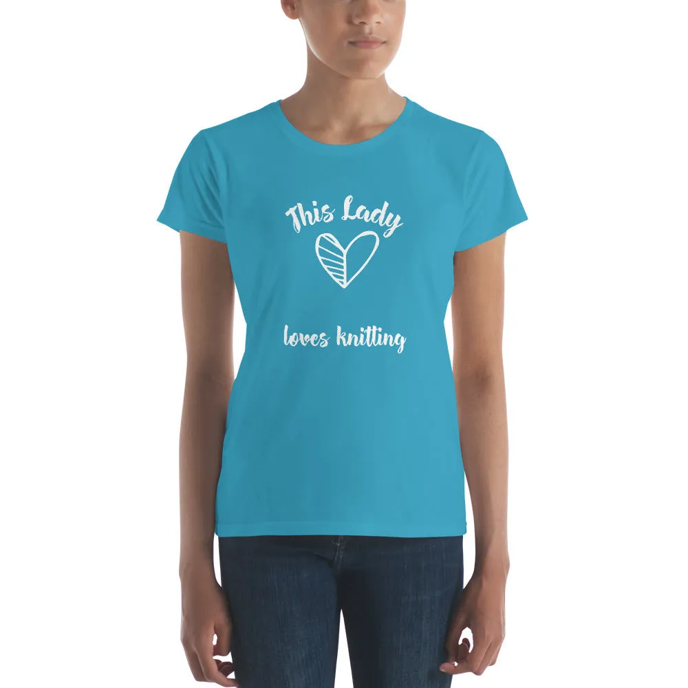 This Lady Loves Knitting (t-shirt, classic fit)