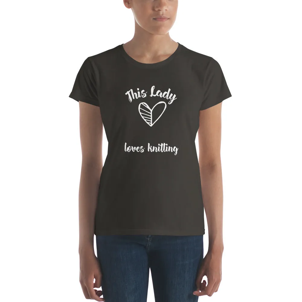 This Lady Loves Knitting (t-shirt, classic fit)